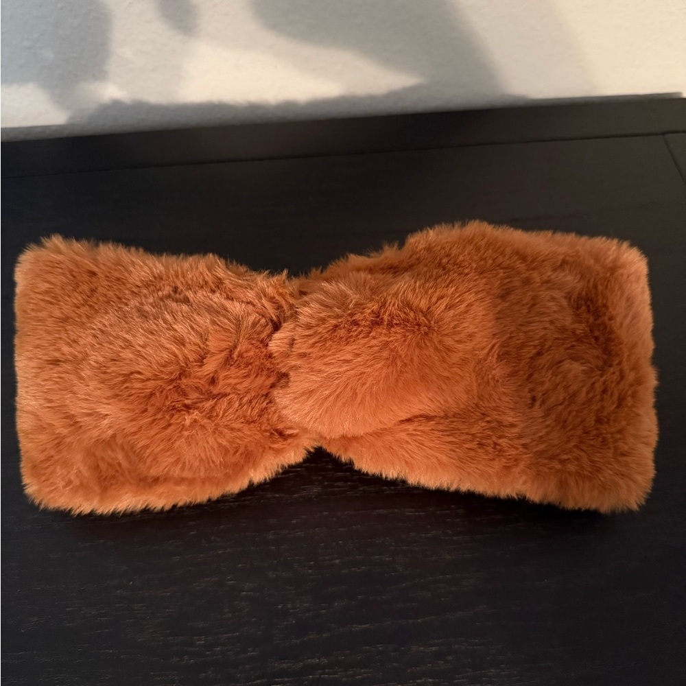 Daisy Fuentes Faux Fur Brown Headband